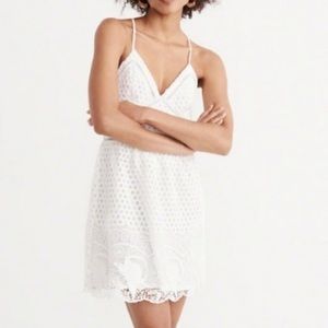 ABERCROMBIE & FITCH White Crochet Dress Size Medium